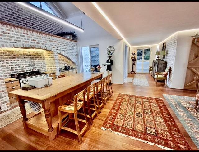 3 BEDROOM HOUSE FOR SALE IN GROTTO BAY